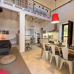 Ourano -gastouri Village Center 度假居 *