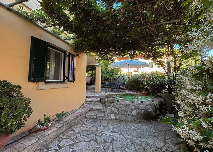 Ourano -gastouri Village Center בית נופש גסטורי